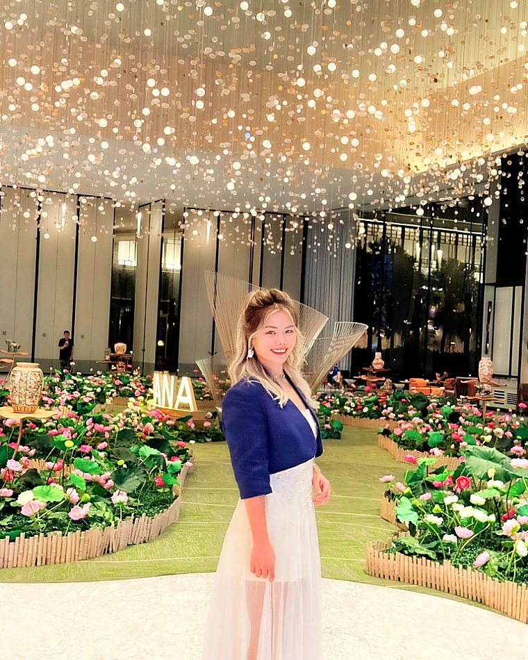 明秋在會安附近的五星級度假村主持國際娛樂錦標賽